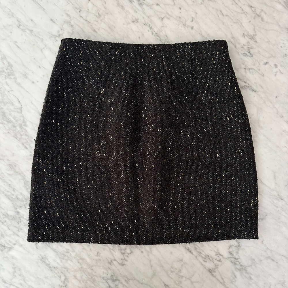 Aritzia Tweed Sparkly black and gold Mini Skirt size 6 US
